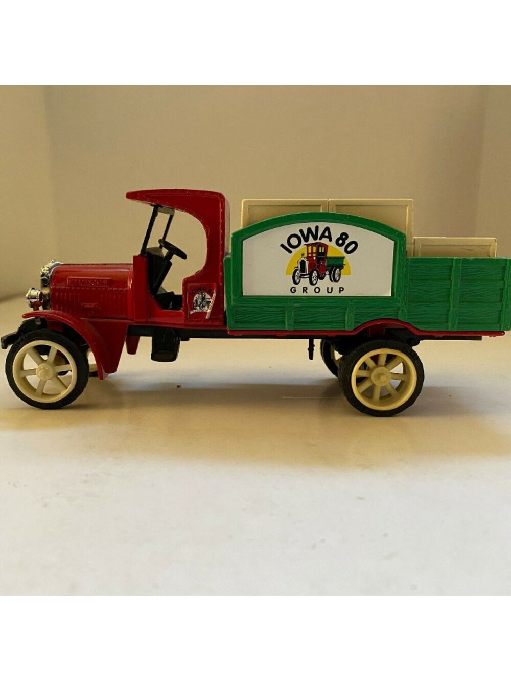 Ertl Kenworth Iowa 80 Group Diecast Metal Truck Bank Motor #956 7" Red Green